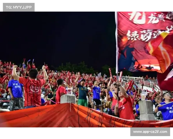 退役球星华丽转身从绿茵健将到球队领路人