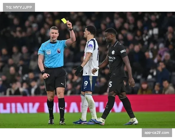 赛前致敬:本轮所有英超比赛开赛前将为上周去世的足球名宿默哀